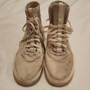 Puma Cream Sneakers Classic Low-Top Design